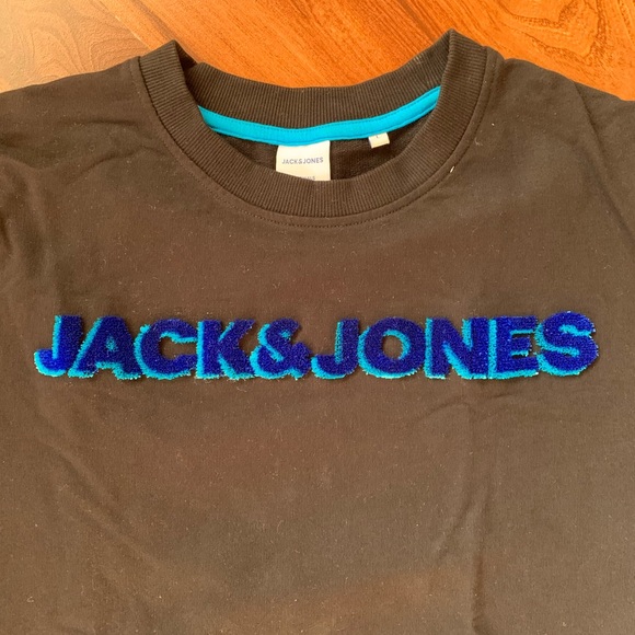 JACK AND JONES Sweat Shirt || Black and Blue colour || Authentic Collection - Picture 6 of 6